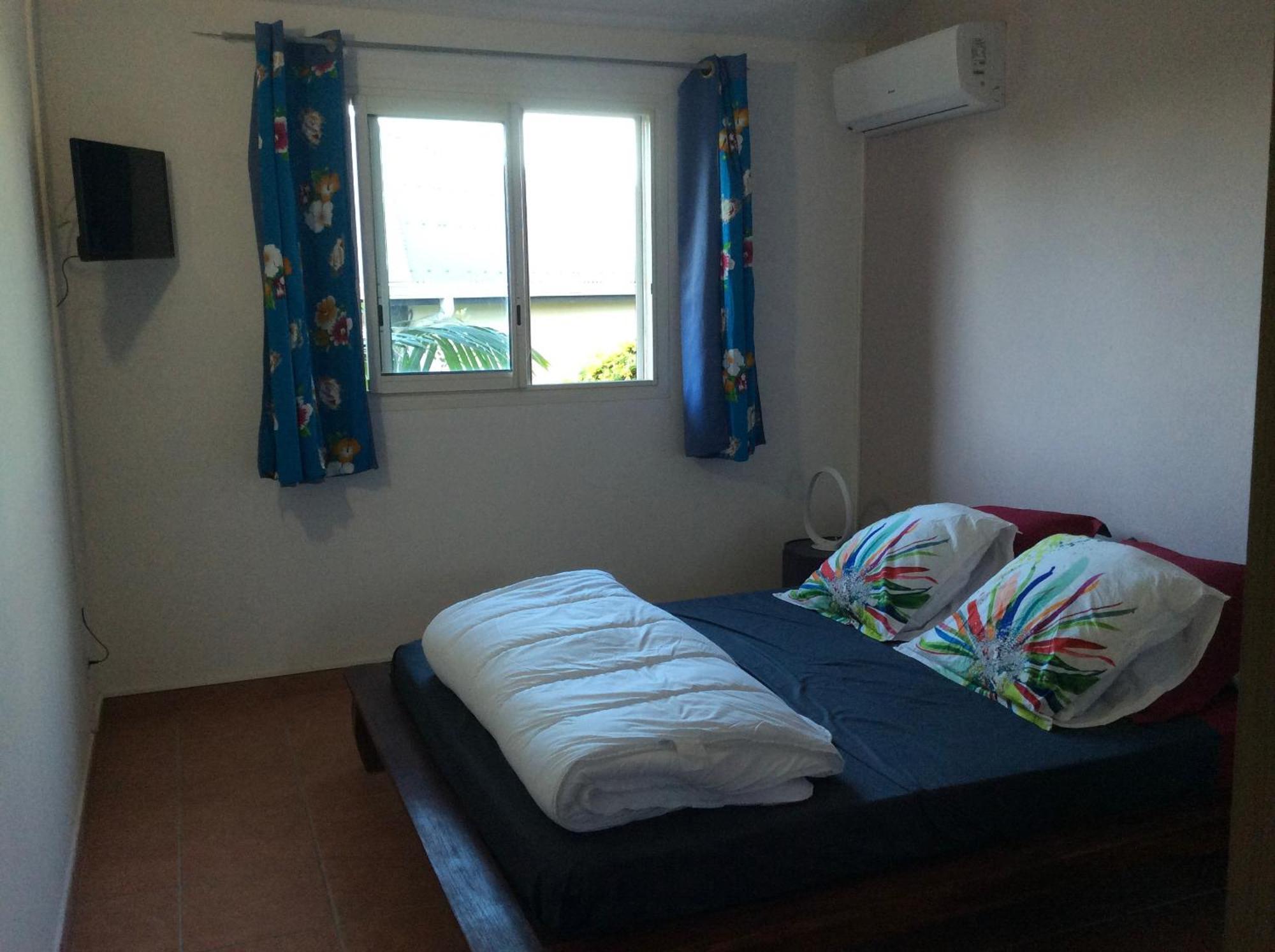 Hotel La Kaz A Dada à Sainte-Suzanne Extérieur photo